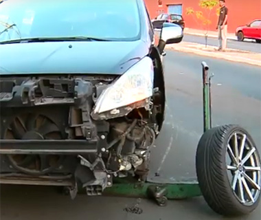 Pneu de carro solta e atinge motociclista na zona Sul de Teresina
