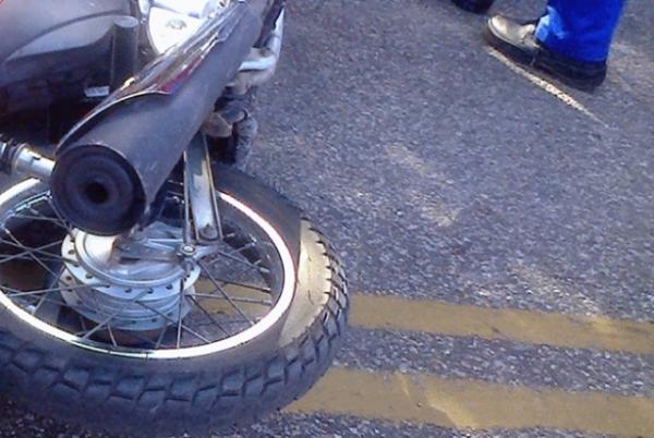 Colisão entre motocicletas deixa condutores feridos em Floriano