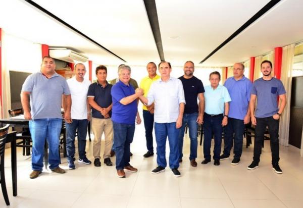 Prefeito de Floriano declara apoio a Gustavo Neiva para deputado estadual