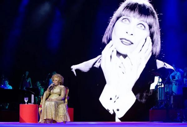 Alcione homenageia Rita Lee em premiação que destacou os cantos de Luedji Luna, Ferrugem e Péricles