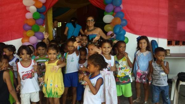 CRAS realiza atividades com idosos e crian&ccedil;as(Imagem:Secom)