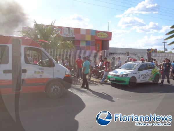 Sorveteria sofre inc&ecirc;ndio em Floriano.(Imagem:FlorianoNews)