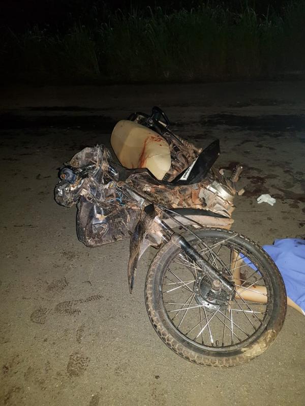 Três ocupantes de moto colidem com caminhão e morrem na BR-316 no MA