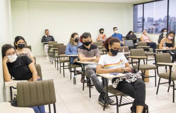 Mais de 170 concursos públicos com inscrições abertas reúnem mais de 15 mil vagas no país
