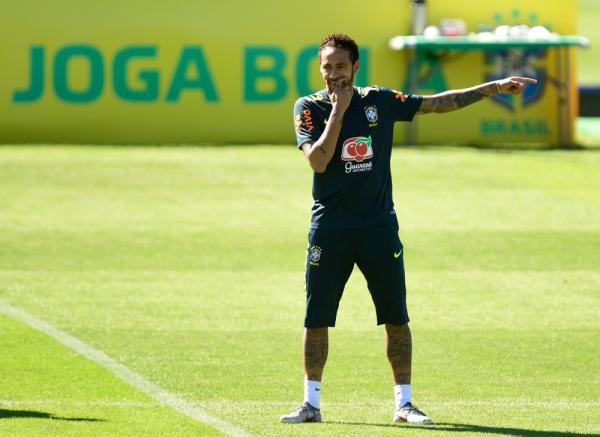 Neymar de 10? Tite cogita nova posição para o atacante na Seleção