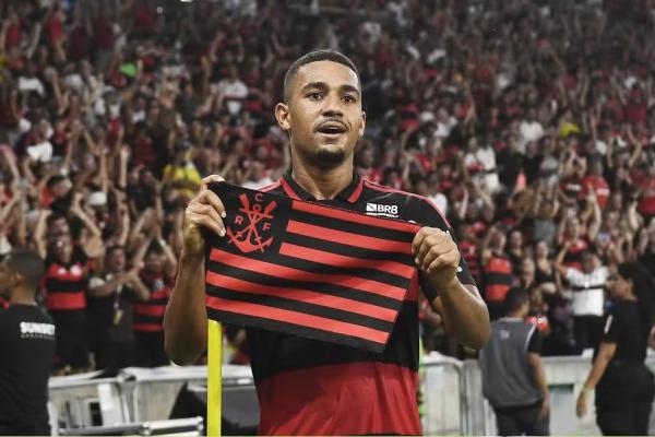 Samuel Lino comemora segundo gol em Flamengo x Botafogo.(Imagem: Andr&eacute; Dur&atilde;o)
