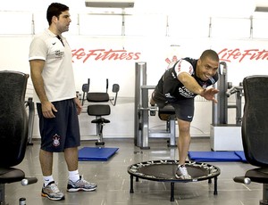 Por mais mobilidade e velocidade, Timão decide poupar Ronaldo