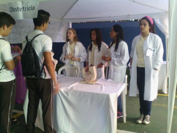 Feira das Profiss&otilde;es (Imagem:Escola Pequeno Pr&iacute;ncipe)