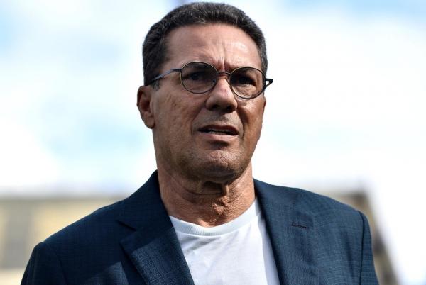 Vanderlei Luxemburgo é o novo técnico do Cruzeiro