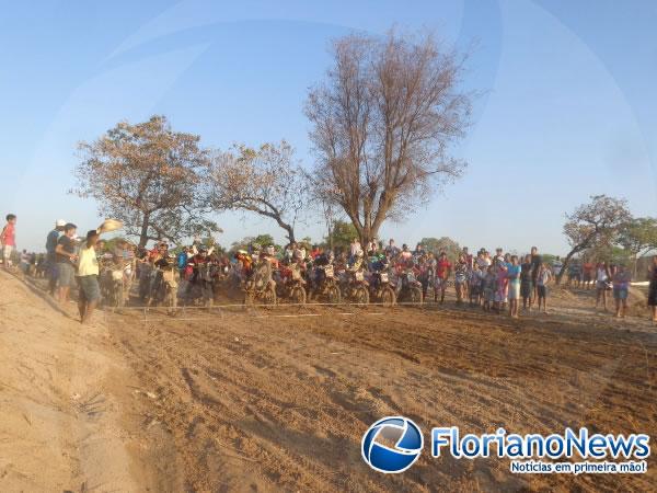 Realizada segunda edi&ccedil;&atilde;o do Motocross Arena Show em Floriano.(Imagem:FlorianoNews)