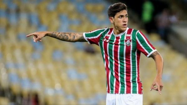 Flamengo faz proposta por 70% dos direitos de Pedro; Fluminense resiste a vender abaixo da multa