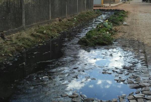 Prefeitura realiza reconstru&ccedil;&atilde;o de galeria do bairro Matadouro.(Imagem:SECOM)