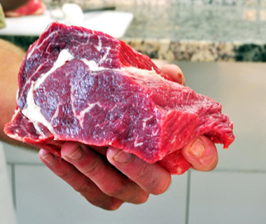 Polícia investiga quadrilha especializada na venda clandestina de carnes