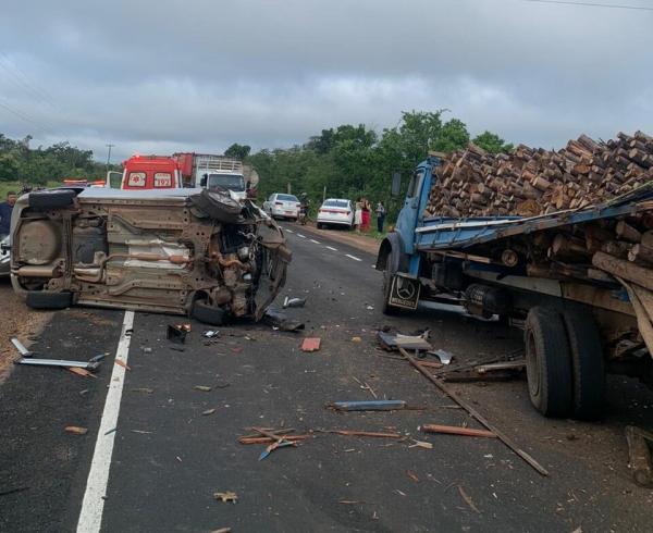 Acidente entre Jos&eacute; de Freitas e Cabeceiras deixa idosa morta.(Imagem:PMPI)