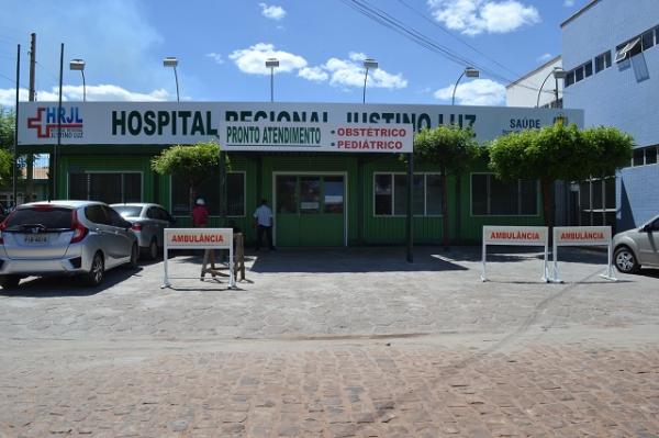 M&eacute;dicos amea&ccedil;am parar hospital Justino Luz por falta de sal&aacute;rios em Oeiras.(Imagem:Meio Norte)