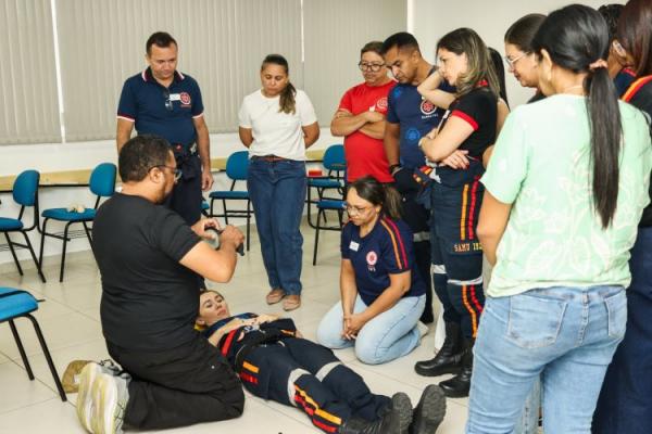  SAMU de Floriano realiza capacita&ccedil;&atilde;o para aprimorar atendimento de urg&ecirc;ncia e emerg&ecirc;ncia(Imagem:Secom)
