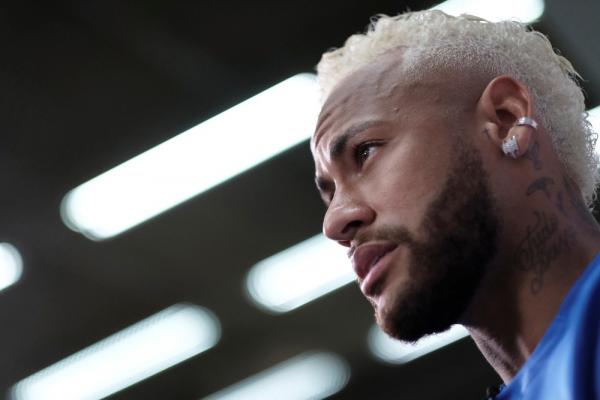 Reunião entre Barça e PSG por Neymar termina sem acordo; clubes seguirão conversando