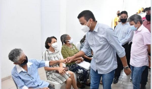 Deputado Francisco Costa esteve em Floriano acompanhando o Mutirão de Catarata
