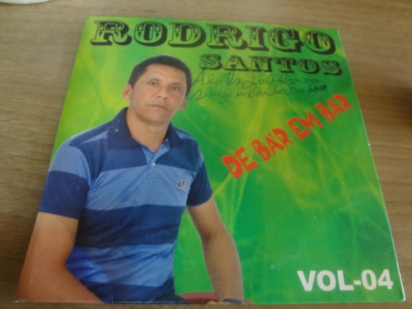 Cantor Rodrigo Santos lan&ccedil;a CD com can&ccedil;&otilde;es in&eacute;ditas.(Imagem:FlorianoNews)