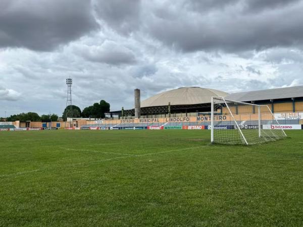 Est&aacute;dio Lindolfo Monteiro, em Teresina.(Imagem:Julio Costa)