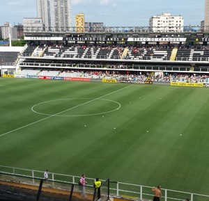 Líder e de olho na classificação, Santos pega Tiradentes no Brasileiro feminino