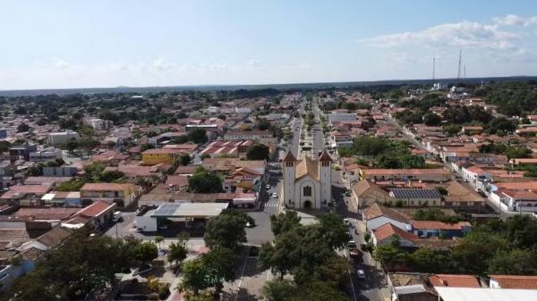 Prefeituras abrem processos seletivos com mais de 180 vagas no PI e salários até R$ 7 mil