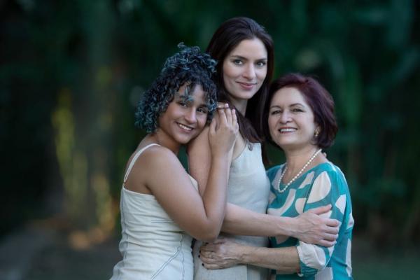 Famílias fazem ensaio fotográfico para incentivar adoção no Piauí