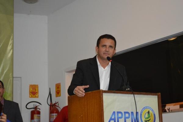 Parlamentares se reúnem em Brasília para aprovar aumento do FPM para o PI