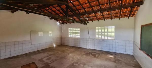 Casal percorre o pa&iacute;s em motorhome e quer reformar escola no litoral do Piau&iacute;.(Imagem:Arquivo Pessoal )