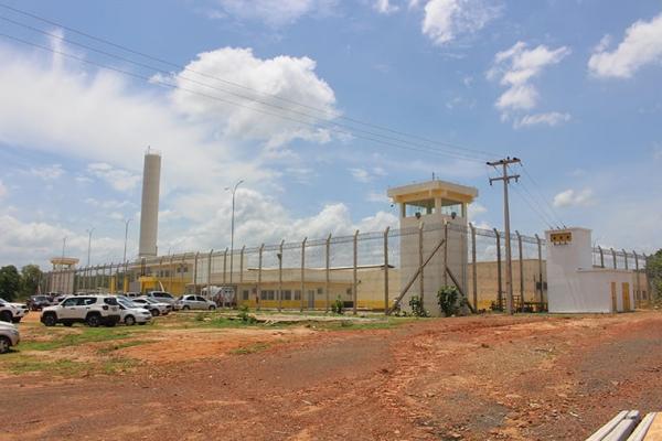 Seis detentos fogem do Presídio Jorge Vieira em Timon