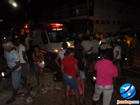 Mulher é morta com 16 facadas e tem membros decepados