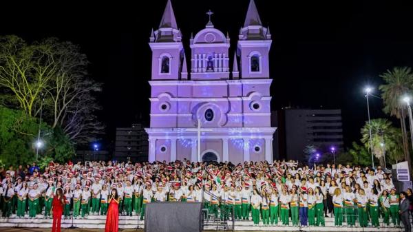 Coral Mil Vozes: estudantes da rede pública fazem apresentação de Natal em Teresina
