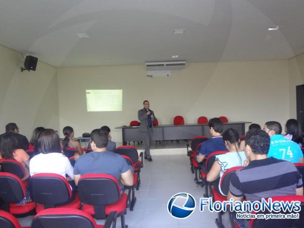 OAB de Floriano sedia o I Mini Curso de Direito Ambiental e Hermen&ecirc;utica jur&iacute;dica.(Imagem:FlorianoNews)