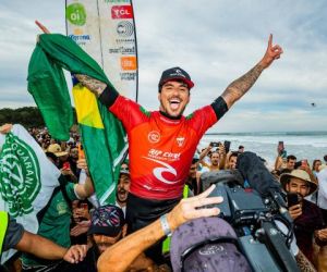 Gabriel Medina prevalece na Austrália e vence sua 1ª etapa na temporada