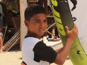Filho de pedreiro se destaca em etapa nacional de kitesurf no litoral do Piauí