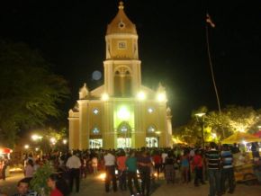 Em fotos, procissão e missa em homenagem a São Pedro de Alcantara, padroeiro de Floriano