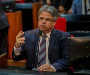 Deputado Gustavo Neiva quer informações sobre mutirão de cirurgia em Floriano