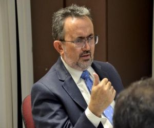 Prefeitos assinam acordo na reunião da Cete
