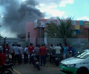 Sorveteria sofre incêndio em Floriano