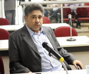 Projeto de Resolução que pede o fim da reeleição é lido na Alepi