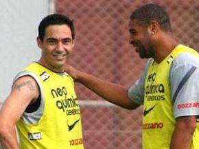 Confinamento dá certo, e Adriano será inscrito na Taça Libertadores