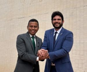 Deputados Dr. Francisco Costa e Dr. Marcus V. Kalume conquistam avanços para a saúde de Floriano