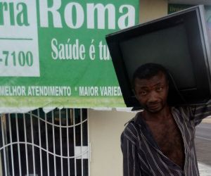 Arrombador é preso pela PM após testemunha registrar imagem da ação em Floriano