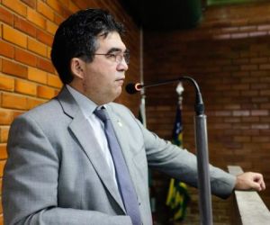 Líder do Governo exige da oposição um posicionamento sobre a reforma da Previdência