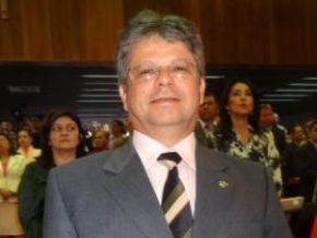 Gustavo Neiva participou de cerimonial onde Eduardo Campos recebeu título de cidadão piauiense
