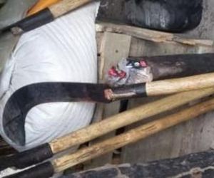 Suspeito de tentar matar companheira com golpes de foice é preso