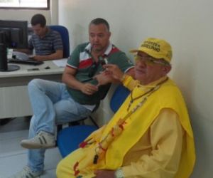 Servidores realizam paralisação por reajuste de 27,5% e ameaçam greve geral