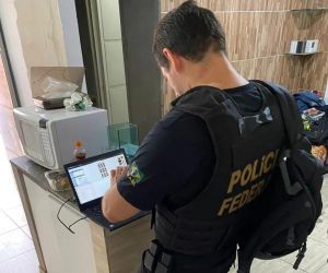Homem é preso com vasto material pornográfico infantil em Teresina