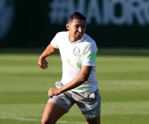 Palmeiras trabalha para deixar Rony em condições contra o Flamengo