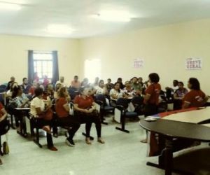 Professores decidem pela continuidade do movimento grevista em Floriano